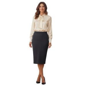 Vintage St. John Black Santana Knit Pencil Skirt Size 8 Classic Office Workwear